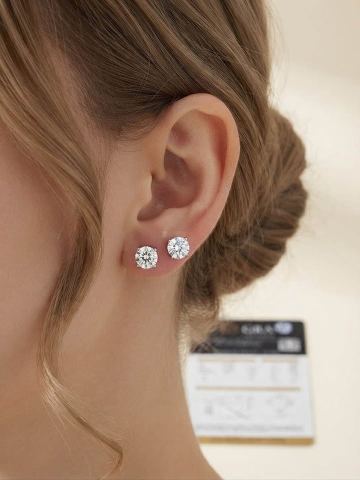 1 Carat Moissanite Solitaire Stud Earrings-GRA Certified