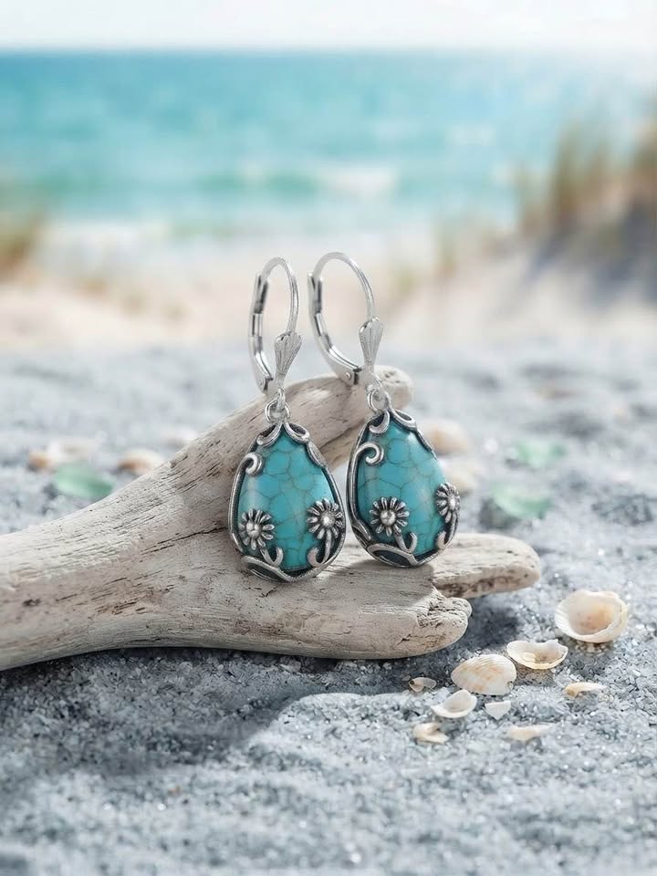 Boho-Chic Turquoise Teardrop Floral Filigree Lever back Earrings
