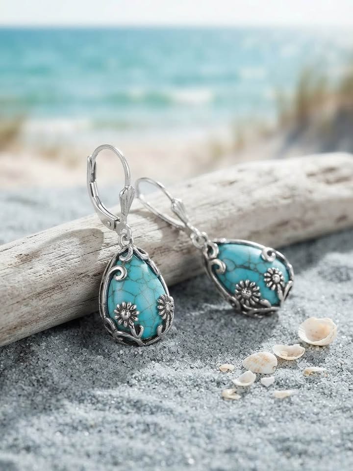 Boho-Chic Turquoise Teardrop Floral Filigree Lever back Earrings