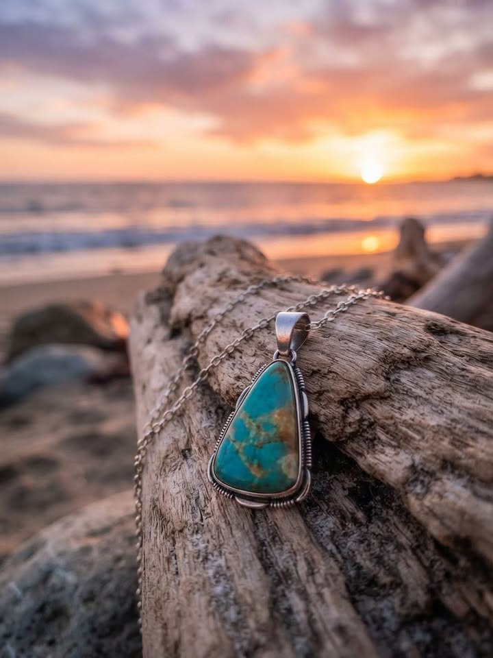 Boho Teardrop Pendant Necklace (Goldstone and Turquoise) Style