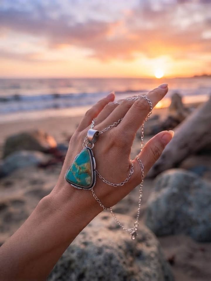 Boho Teardrop Pendant Necklace (Goldstone and Turquoise) Style