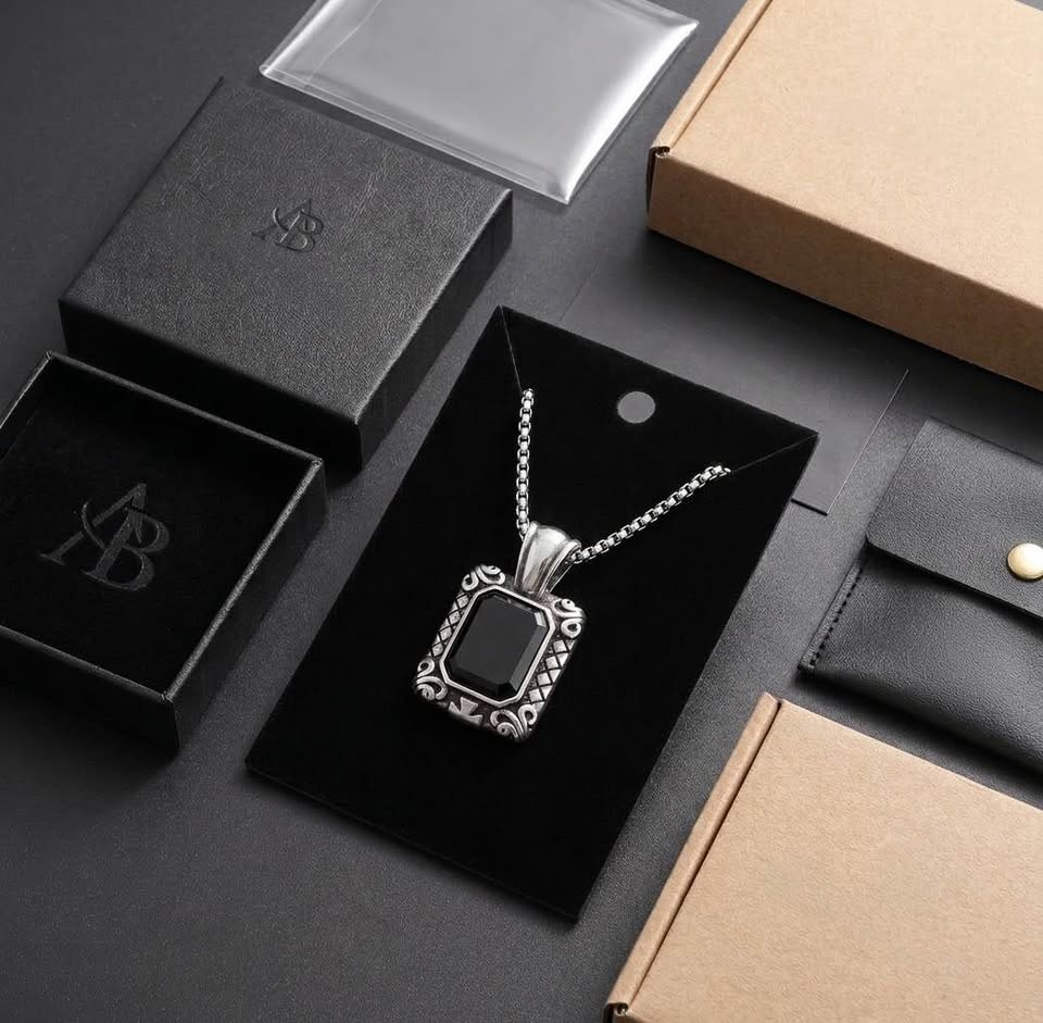 Gothic Emerald-Cut Black Pendant Necklace